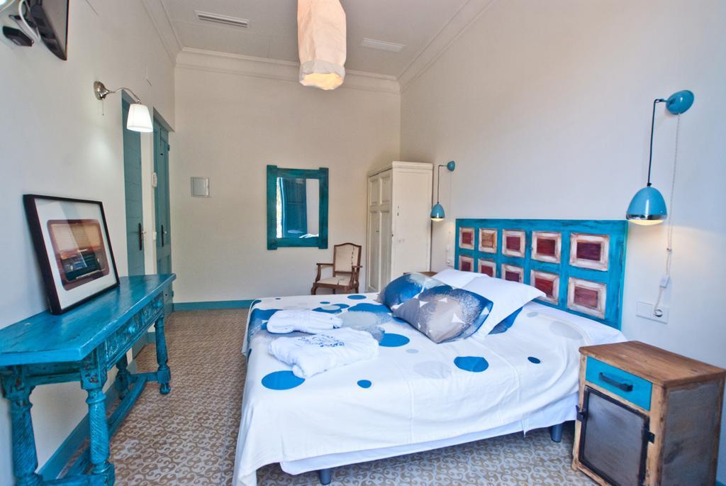 سان فيليو ذي غيشولس Hotel Hostal Chic الغرفة الصورة