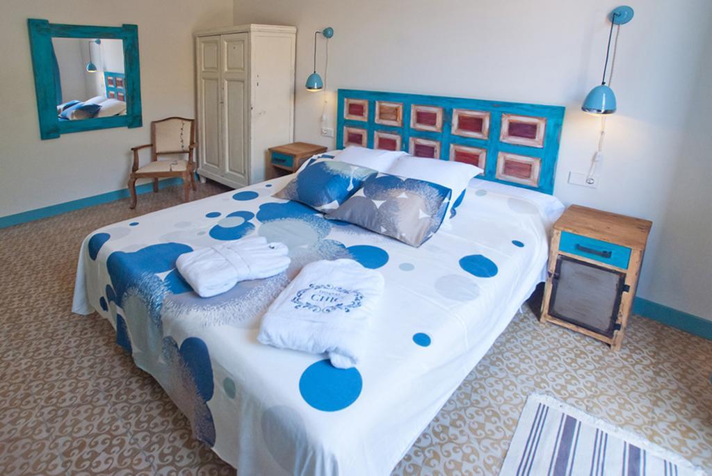 سان فيليو ذي غيشولس Hotel Hostal Chic الغرفة الصورة