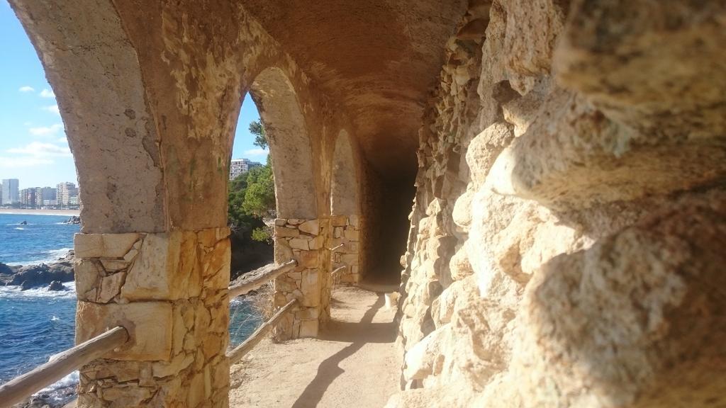 سان فيليو ذي غيشولس Hotel Hostal Chic المظهر الخارجي الصورة